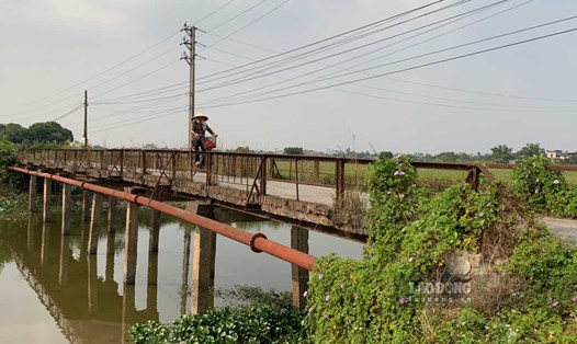 Cầu Rộc (huyện Vụ Bản) xuống cấp. Ảnh: Hà Vi