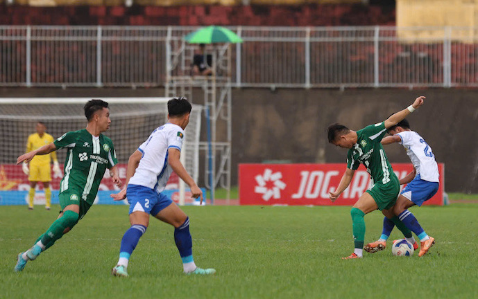 Cau lac bo Binh Phuoc duoc danh gia cao hon. Anh: Thanh Vu