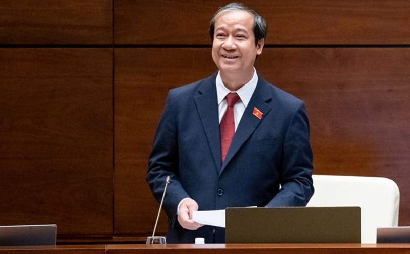 Minister Nguyen Kim Son said that there is no ban on extra teaching and learning. Photo: Pham Thang