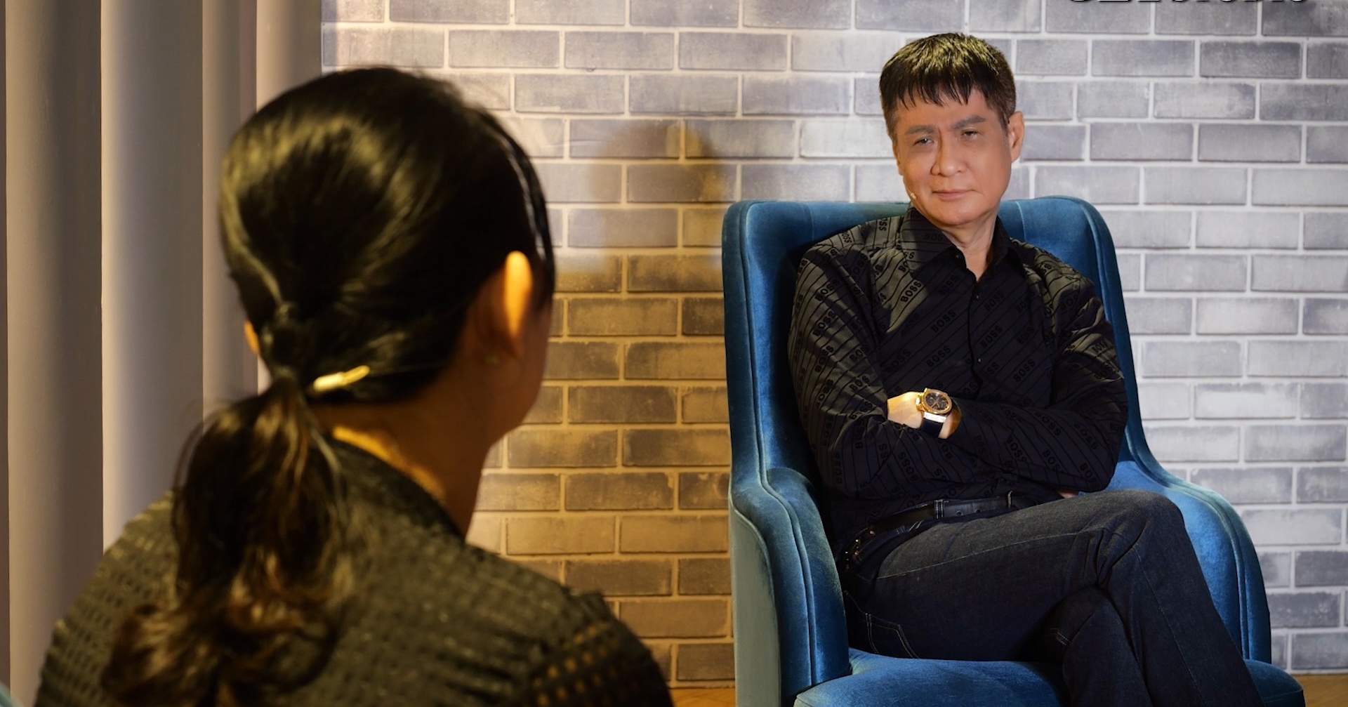 Ms. X shares the story of the conflict with her sister-in-law at "The Third Person". Photo: Producer.