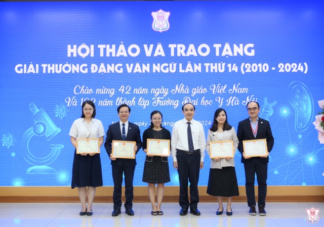 The Dang Van Ngu Award honors scientists with outstanding scientific research. Photo: Hanoi Medical University