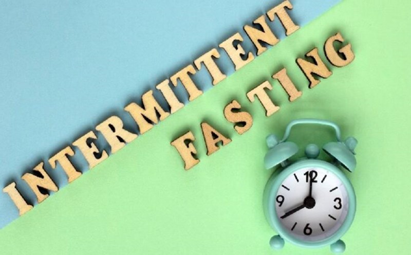 Intermittent fasting and its impact on the menstrual cycle. Photo: According to Healthshots.
