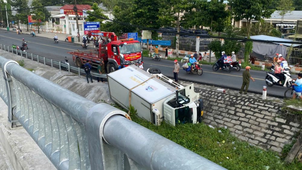 The scene of the truck accident. Photo: Phuong Vu