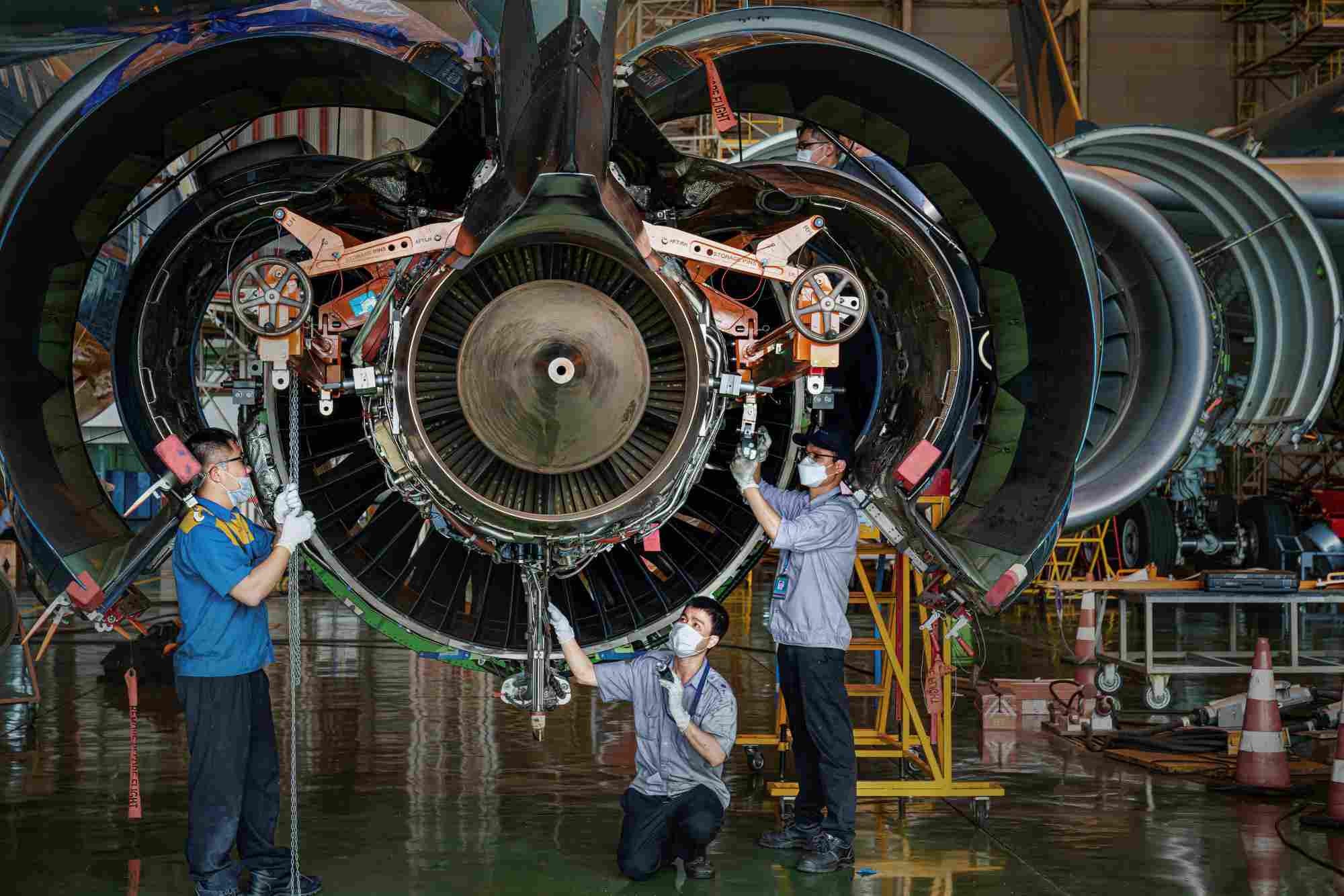 Vietnamese enterprises have the opportunity to participate in the supply chain and manufacturing of aviation and space. Photo: Thu Hong