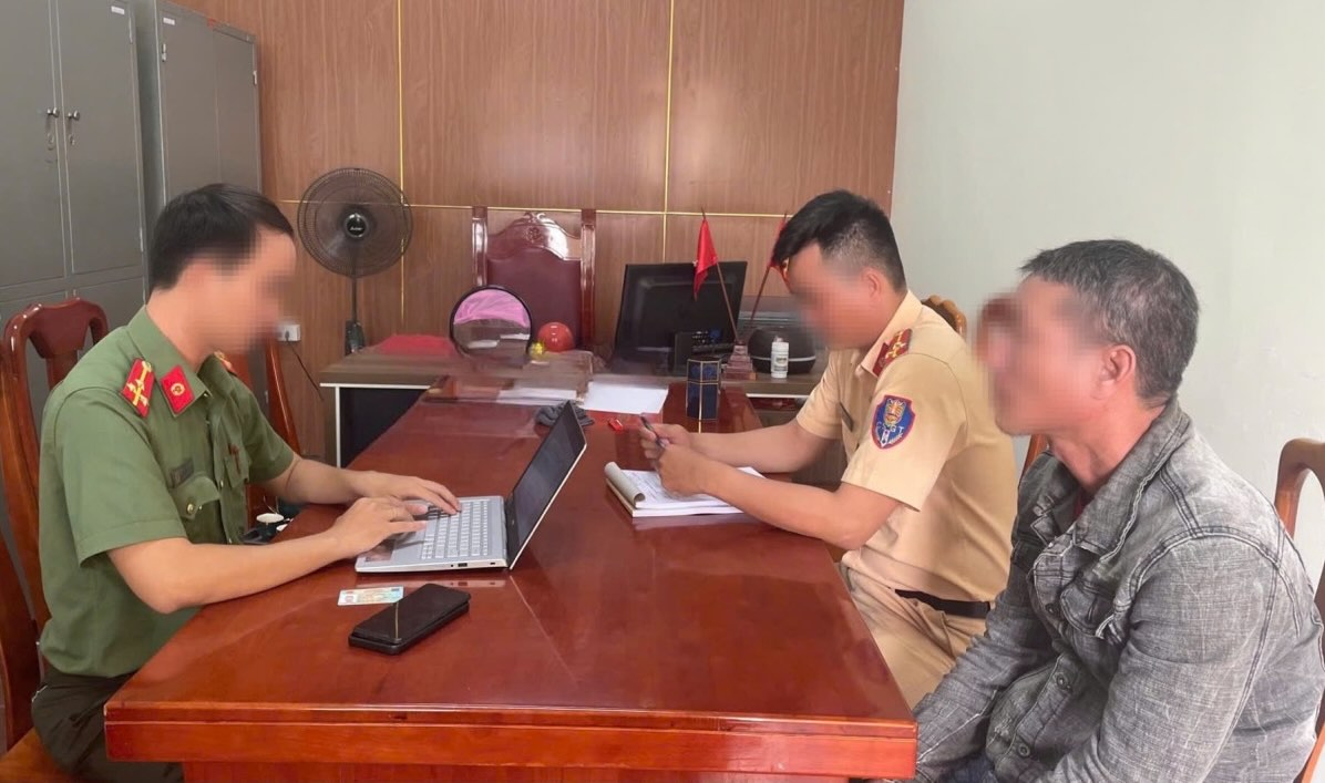 T.V.T đăng tải bài viết có lời lẽ vu khống, xúc phạm lực lượng công an. Ảnh: Công an Quảng Bình