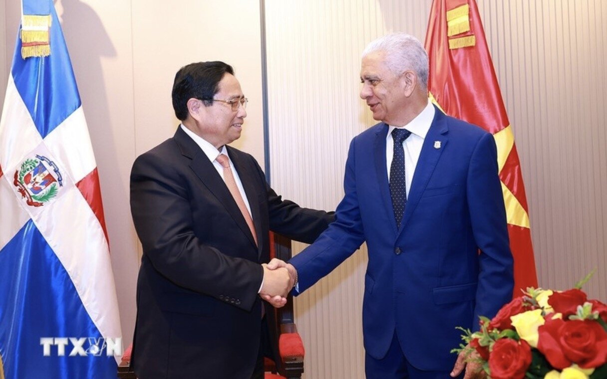 Prime Minister Pham Minh Chinh meets with President of the Senate of the Dominican Republic Ricardo de los Santos Polanco. Photo: VNA