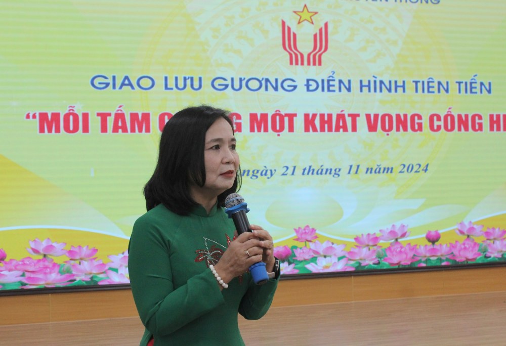 PGS.TS Nguyen Thi Bich Loan - nguyen Pho Hieu truong Truong Dai hoc Thuong mai. Anh: Ai Van