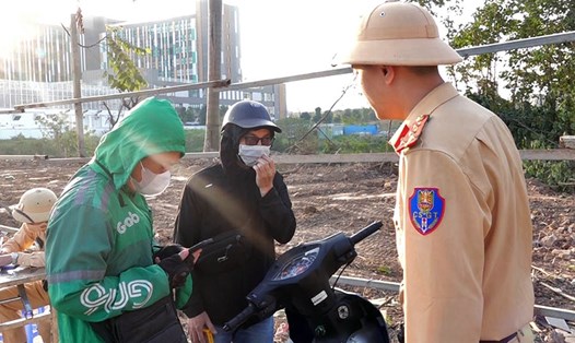 Xe ôm công nghệ nguy cơ bị khóa app vì chiều "thượng đế"