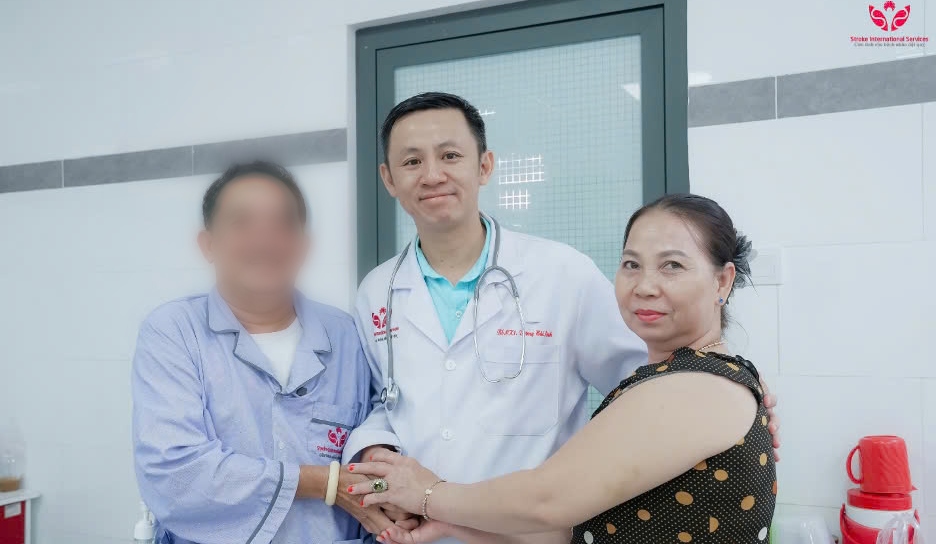 Anh: Benh vien cung cap