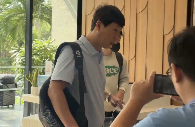 Vietnam team gathers