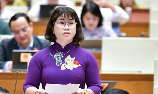 Đại biểu Phạm Thị Kiều (Đoàn Đắk Nông) cho rằng, khi thành lập Thành phố Huế trực thuộc Trung ương cần cân nhắc trong việc chuyển đổi mục đích sử dụng đất trồng lúa. Ảnh: Quốc hội