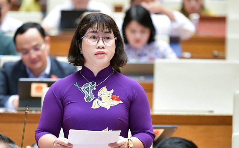 Delegate Pham Thi Kieu (Dak Nong Delegation) said that when establishing Hue City under the Central Government, it is necessary to consider converting the purpose of using rice-growing land. Photo: National Assembly