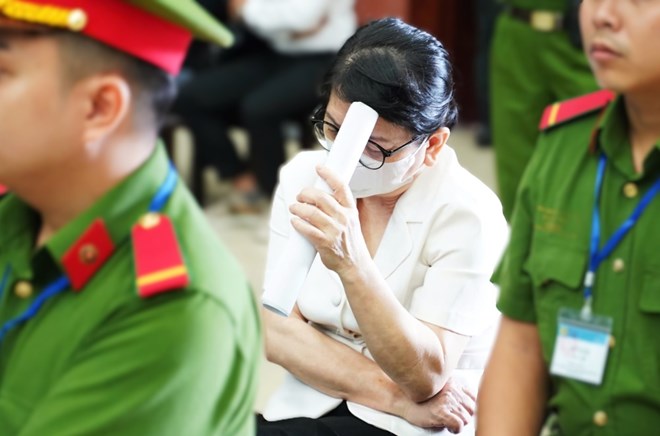 Defendant Do Thi Nhan asked for leniency and reduced sentence. Photo: Anh Tu