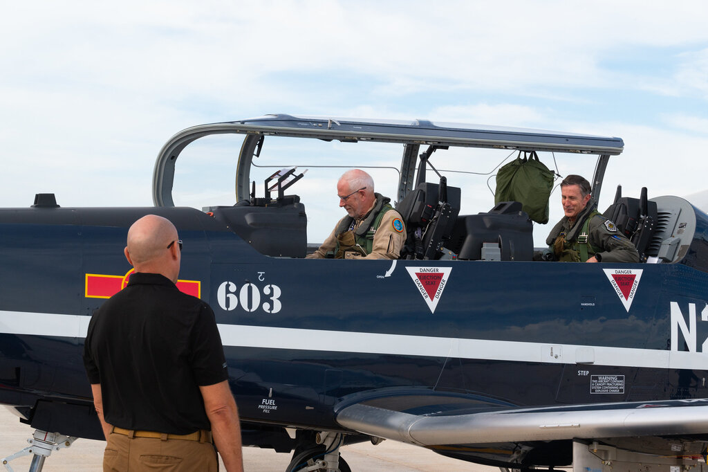 Vietnam has just received T-6C training aircraft from the US. Photo: US Embassy