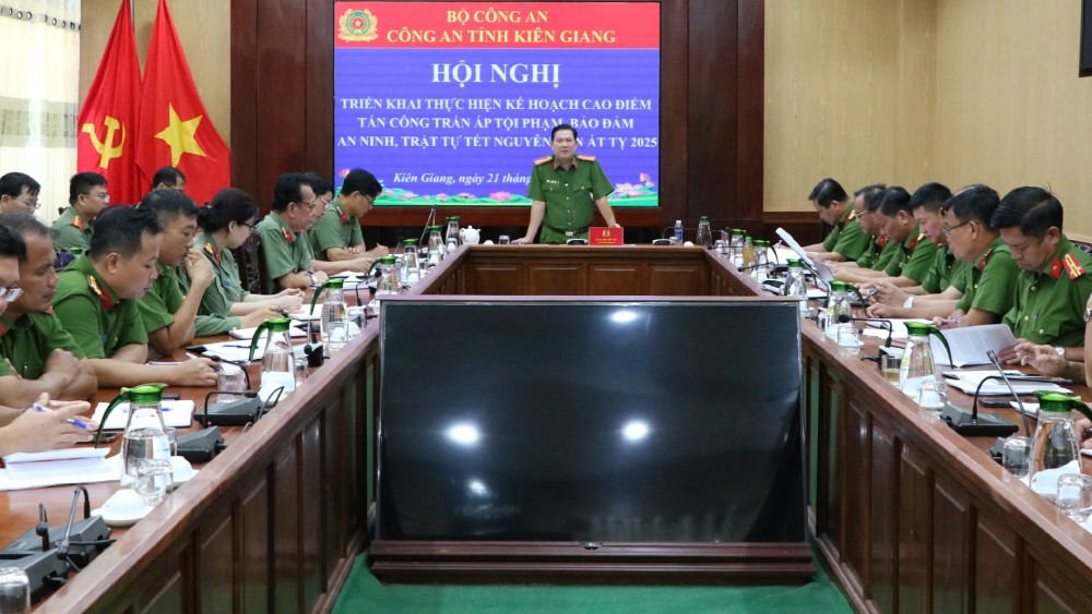 Công an tỉnh Kiên Giang triển khai kế hoạch cao điểm tấn công trấn áp tội phạm, bảo đảm an ninh trật tự dịp Tết. Ảnh: Tiến Dũng