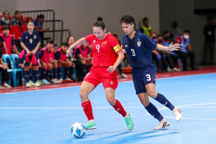 Việt Nam kiểm soát bóng tốt hơn trong hiệp 1. Ảnh: Futsal Thái Lan