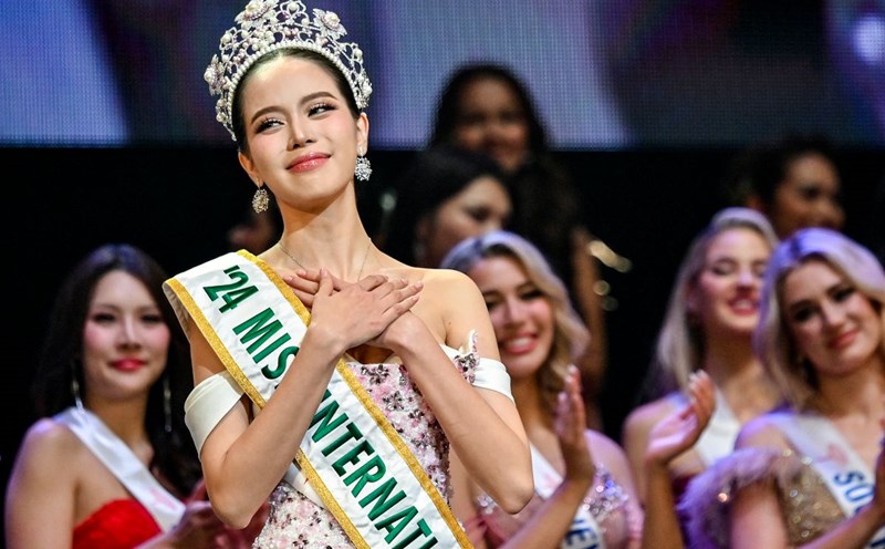 Miss Thanh Thuy and memorable moments at Miss International 2024. Photo: AFP