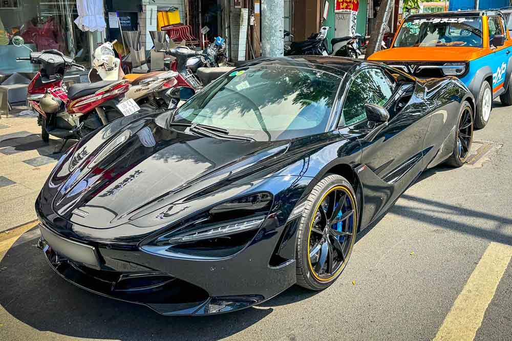 Supercars worth hundreds of billions "gathered" in Ho Chi Minh City. Photo: Xuan Phuoc