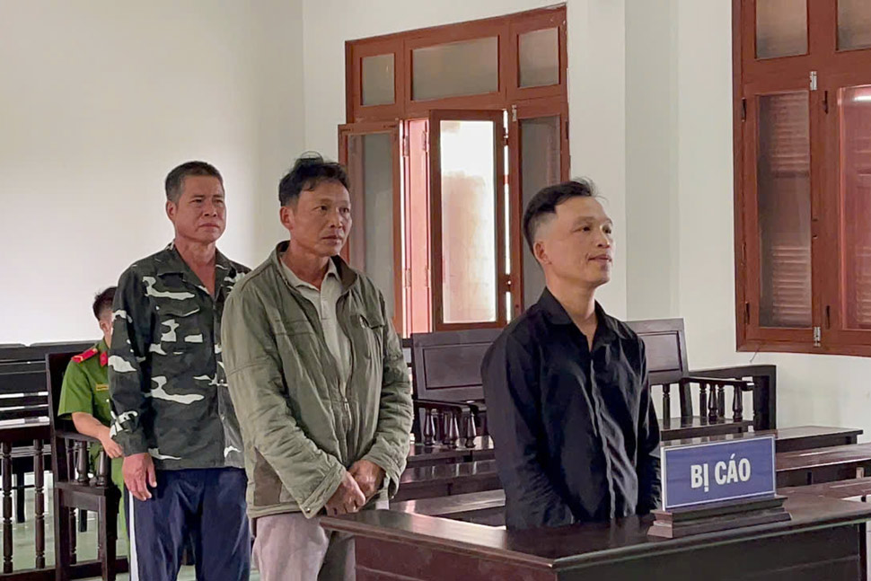 3 bị cáo tại TAND tỉnh Phú Yên. Ảnh: Thế Minh