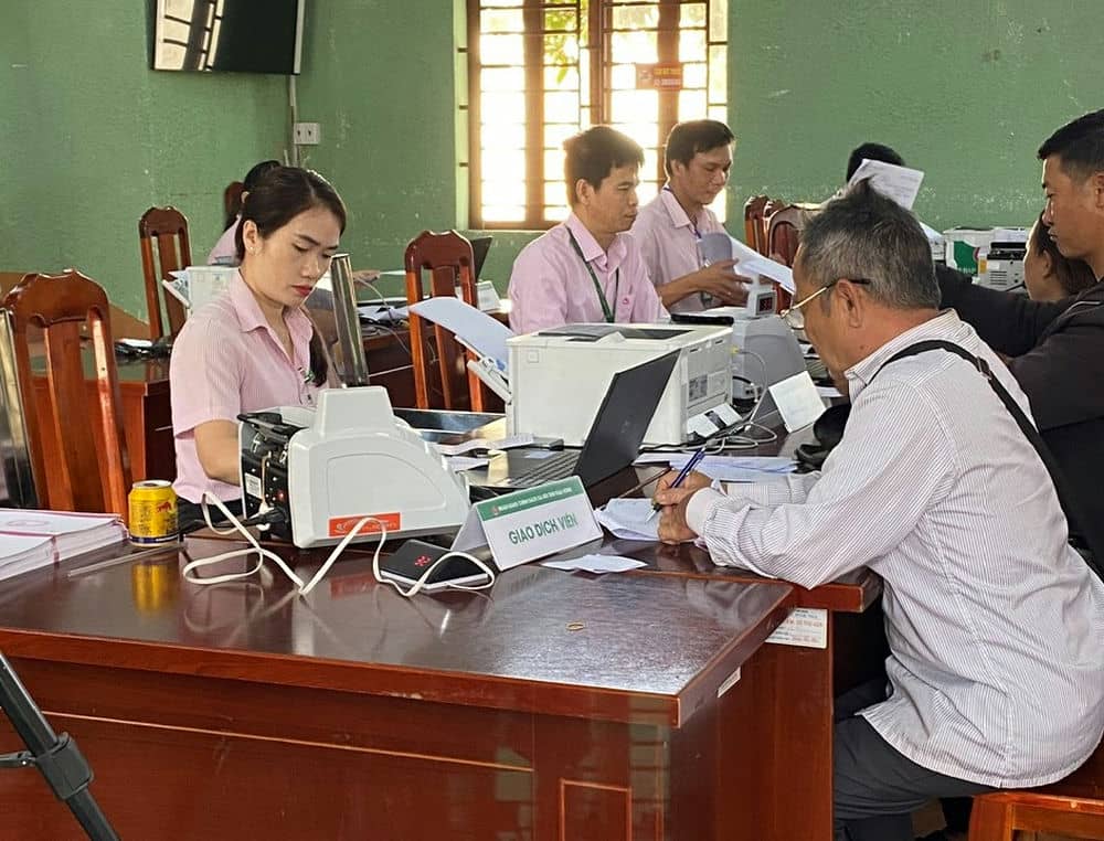 People in Gia Nghia city borrow policy credit capital to do business and raise livestock. Photo: Phong Nha