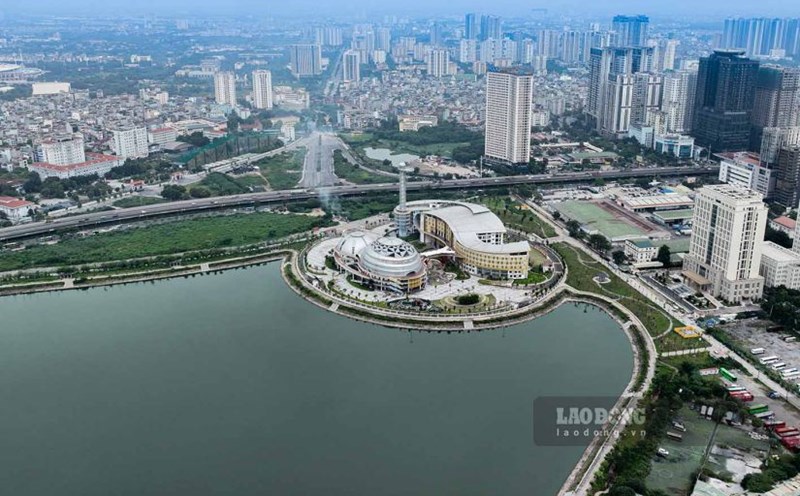After nearly 40 years of Renovation, our country has achieved many great achievements. Photo: Tung Giang
