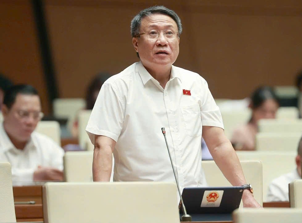 Mr. Ha Sy Dong has just been assigned as Acting Chairman of the People's Committee of Quang Tri province. Photo: Tien Nhat