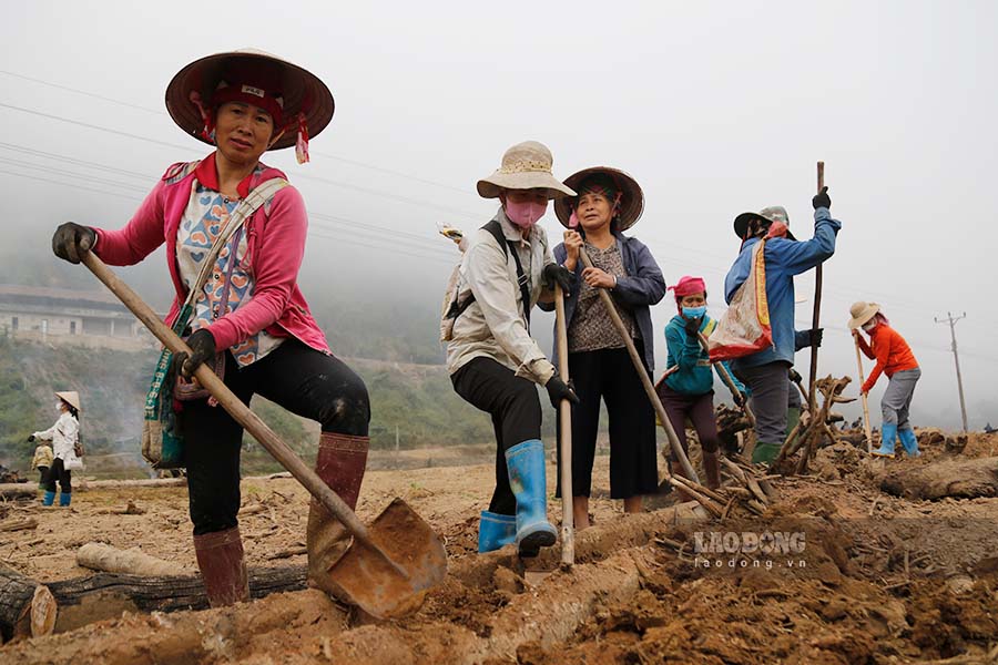 Vuot qua dau thuong, Muong Pon huong toi tuong lai tuoi sang.