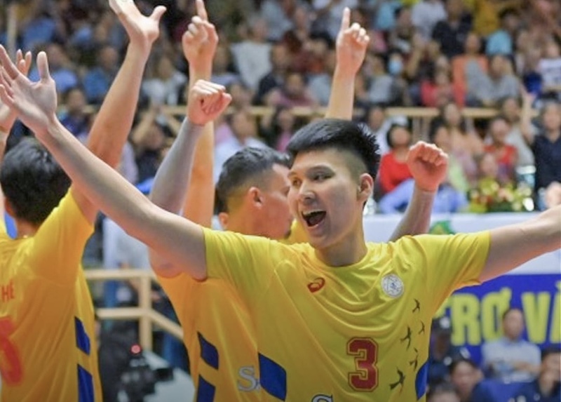 Sanest Khanh Hoa meets XSKT Vinh Long at the 2024 National Volleyball Championship. Photo: VFV