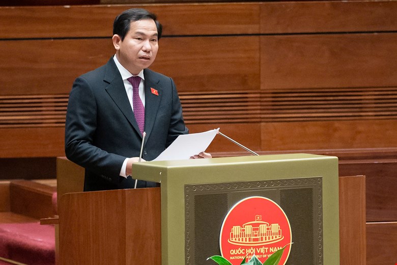 Chairman of the National Assembly's Finance and Budget Committee Le Quang Manh suggested that the drafting agency add regulations to handle cases of undervaluation of assets and enterprise values, causing loss of state capital. Photo: National Assembly