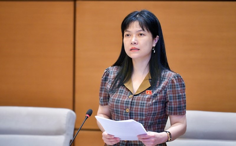 Deputy Head of the Delegation Affairs Committee Ta Thi Yen said that many inventions that seem like science fiction can become reality. Photo: Pham Dong