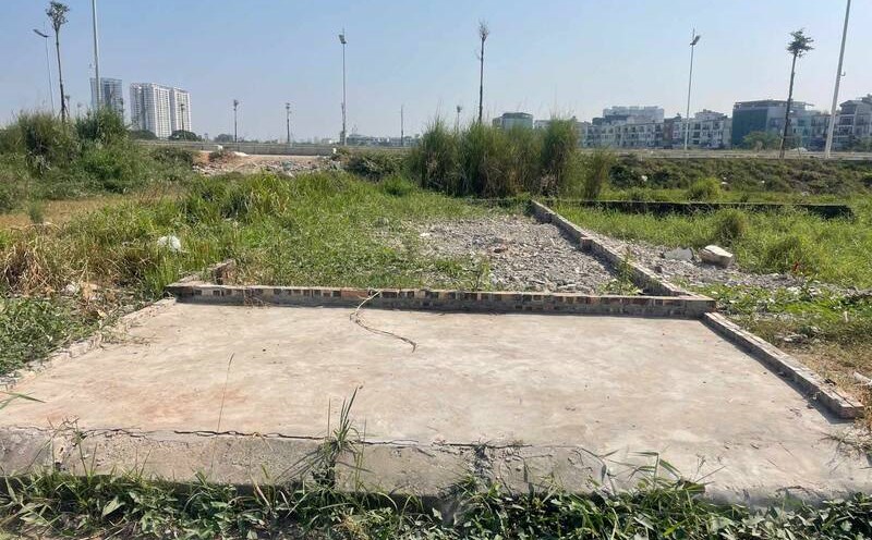 The land segment in Hanoi's countryside is attracting many investors. Photo: Le Tam