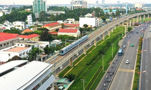 TPHCM sẽ miễn phí vé đi Metro số 1 và 17 tuyến buýt kết nối trong 30 ngày.  Ảnh: Anh Tú