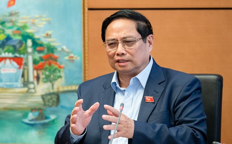 Prime Minister Pham Minh Chinh cited evidence that virtual assistants are sometimes smarter than real assistants. Photo: Pham Dong