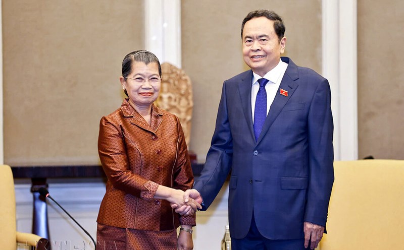 National Assembly Chairman Tran Thanh Man received Supreme Advisor to the King of Cambodia, Vice President of the Cambodian People's Party (CPP), President of the Cambodia-Vietnam Friendship Association Samdech Men Sam An. Photo: VNA