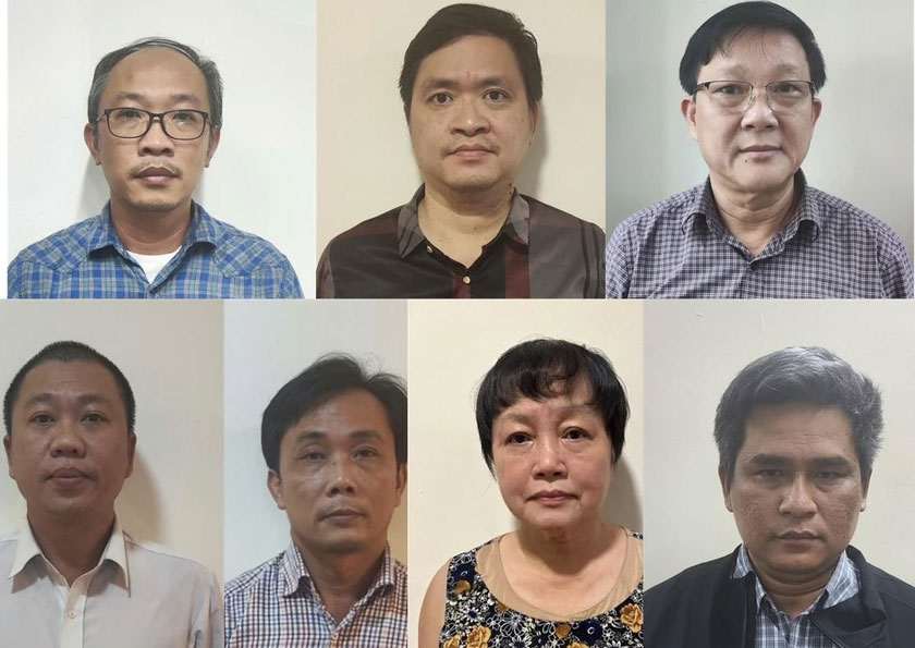 Bà Minh, ông Thành (thứ ba, tư hàng dưới từ trái sang) được Hoàng Minh Bá (thứ hai từ trái qua, hàng trên) lại quả tiền tỉ sau khi doanh nghiệp T.S.T trúng 2 gói thầu. Ảnh: Bộ Công an