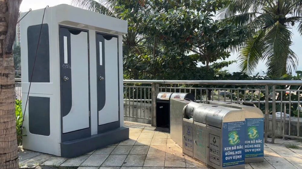 Public toilets along Da Nang's coastline will soon be operational. Photo: Tran Thi