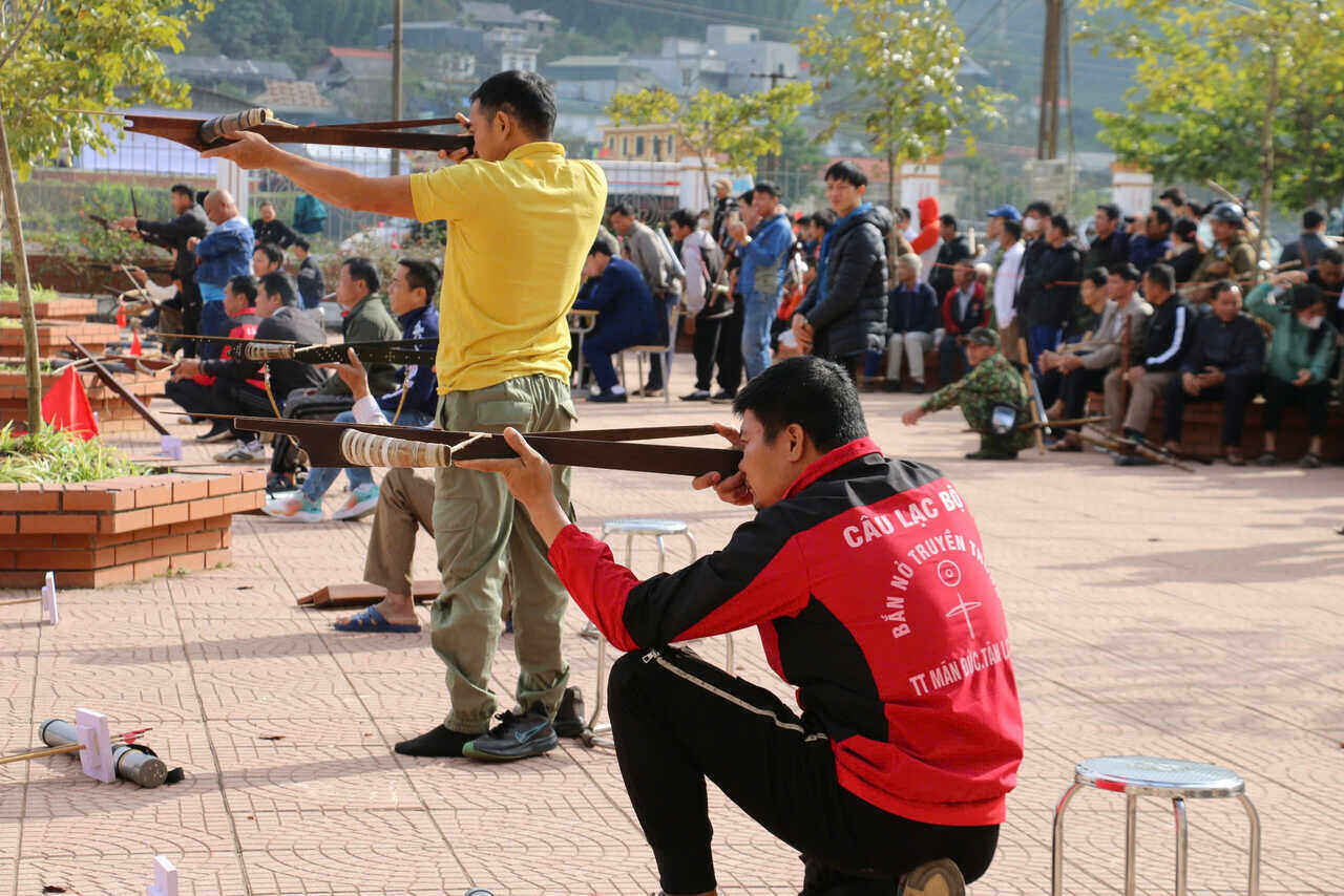 Nhung hoat dong van hoa dac sac tai ngay hoi. Anh: Minh Nguyen