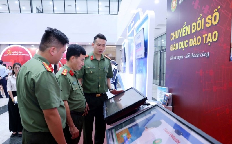 Many features and digital transformation models between the police unit and technology corporations have been built. Illustration photo: Hoang Phong