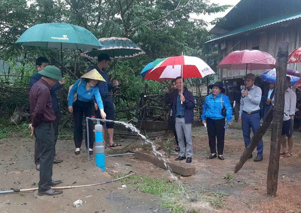 Wells are supported for people in the mountainous areas of Quang Binh. Photo: Quang Binh Labor Federation