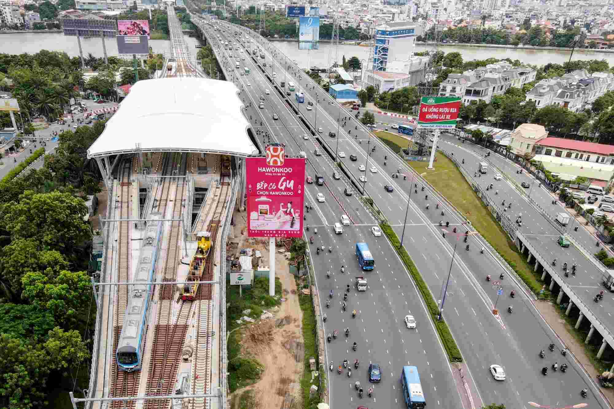 On December 22, Metro Line 1 will start commercial operation, expected to change traffic in Ho Chi Minh City. Photo: Anh Tu