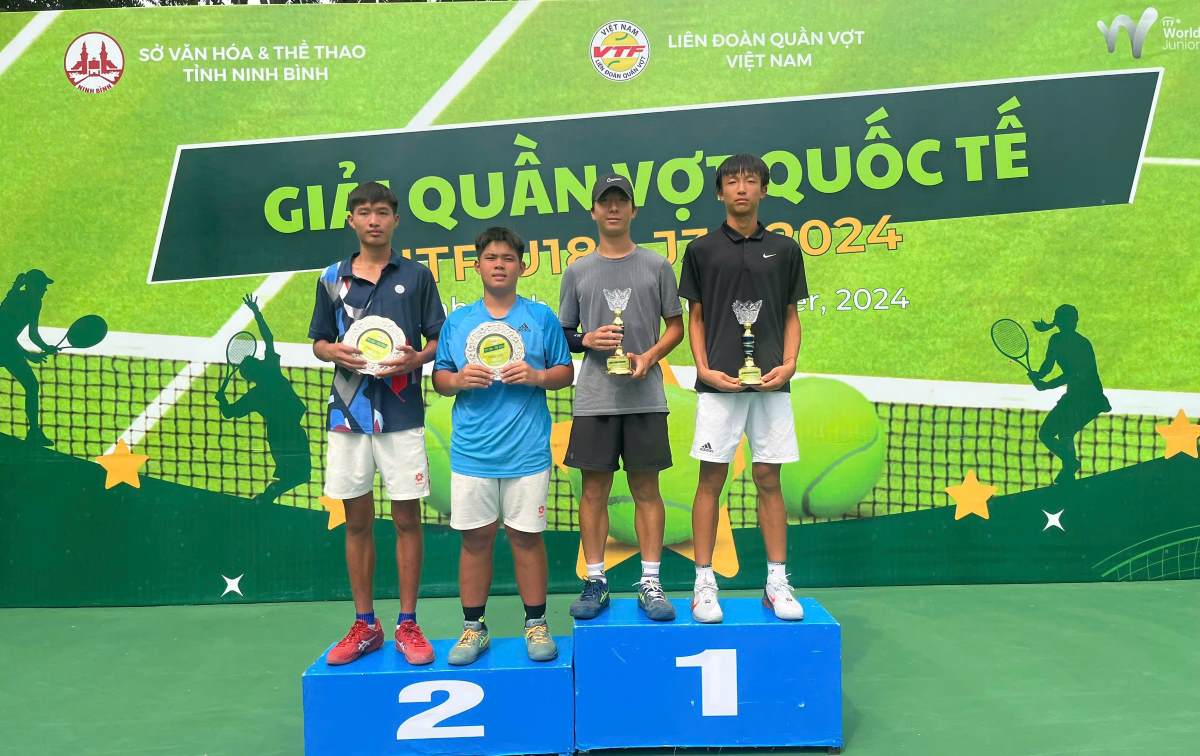 Two Vietnamese tennis players won the runner-up position in the men's doubles at the ITF U18 International Tennis Tournament - J30 Ninh Binh 2. Photo: VTF