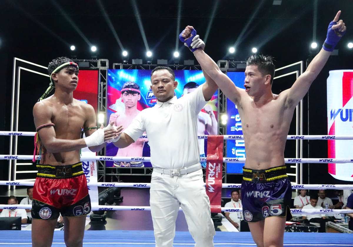 Kickboxer Huynh Van Tuan had a memorable victory in Cambodia. Photo: Trung Nam