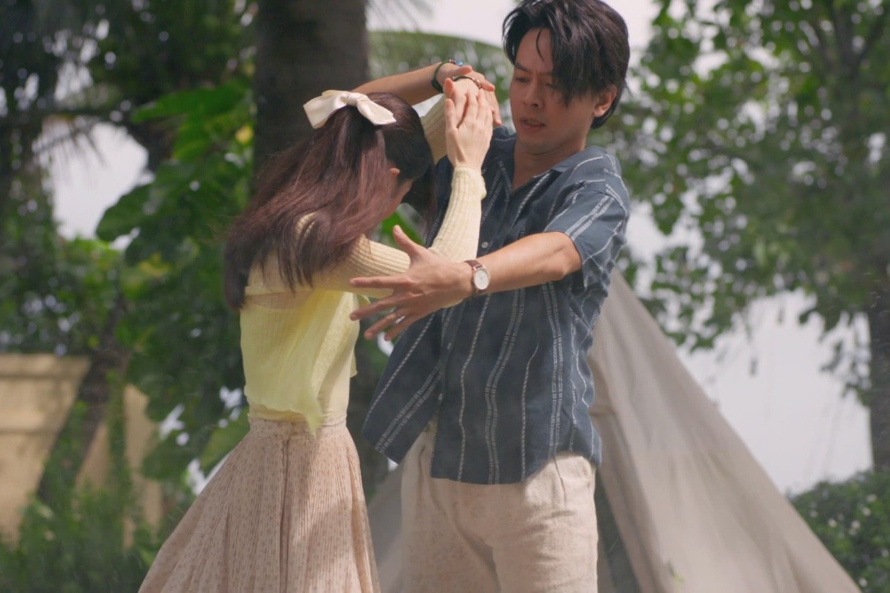 Van Anh plays in the movie "The Third Party Is Not at Fault?". Photo: Producer.