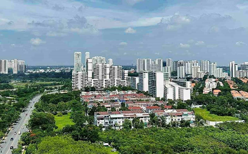 Expanding land fund for affordable housing segment. Photo: Bao Chuong