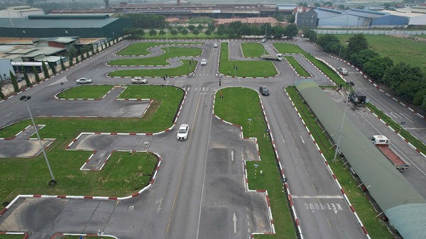 There is a unit in Phu Yen province that is allocated more than 100 specialized cars. Illustration photo: Xuyen Dong