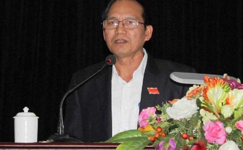 Mr. Tran Van Cong - former Chairman of the People's Committee of Quang Xuong district and many officials of the People's Committee of Quang Xuong district were disciplined by being expelled from the Party. Photo: Thanhhoa.gov.vn