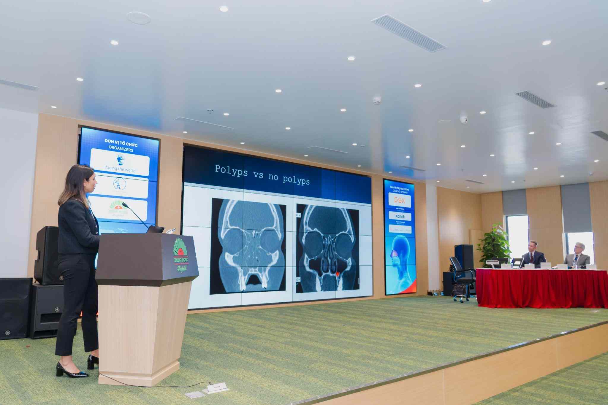 Update on treatment of chronic sinusitis with nasal polyps. Photo: Hong Ngoc