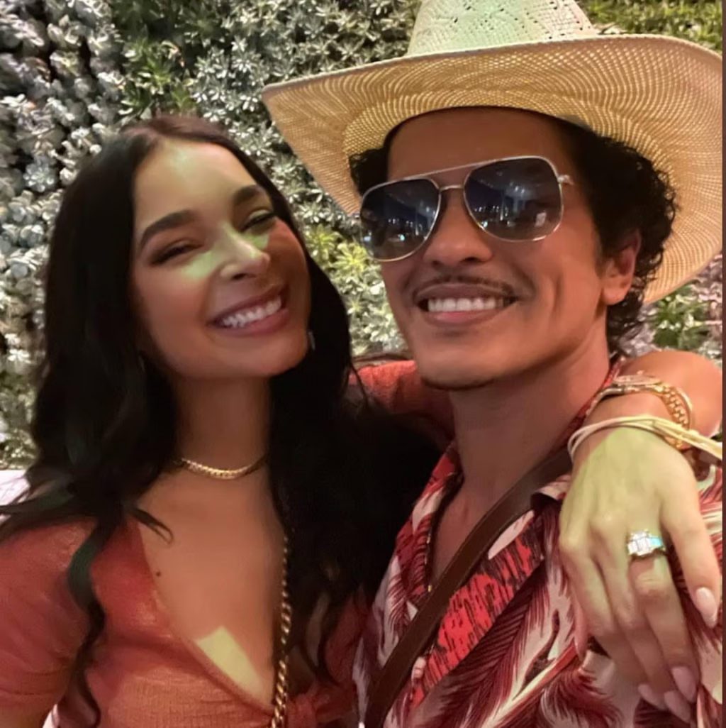 Jessica Caban và Bruno Mars có mối quan hệ kéo dài 13 năm. Ảnh: Instagram