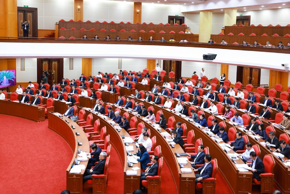 The Party Central Committee has reviewed and disciplined party members who violated the law. Photo: Nhat Bac