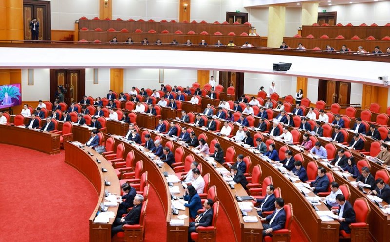 The Party Central Committee has reviewed and disciplined party members who violated the law. Photo: Nhat Bac
